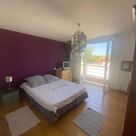 Chambre Avec Salle De Bain Privee Dans Maison Bourges Eksteriør bilde