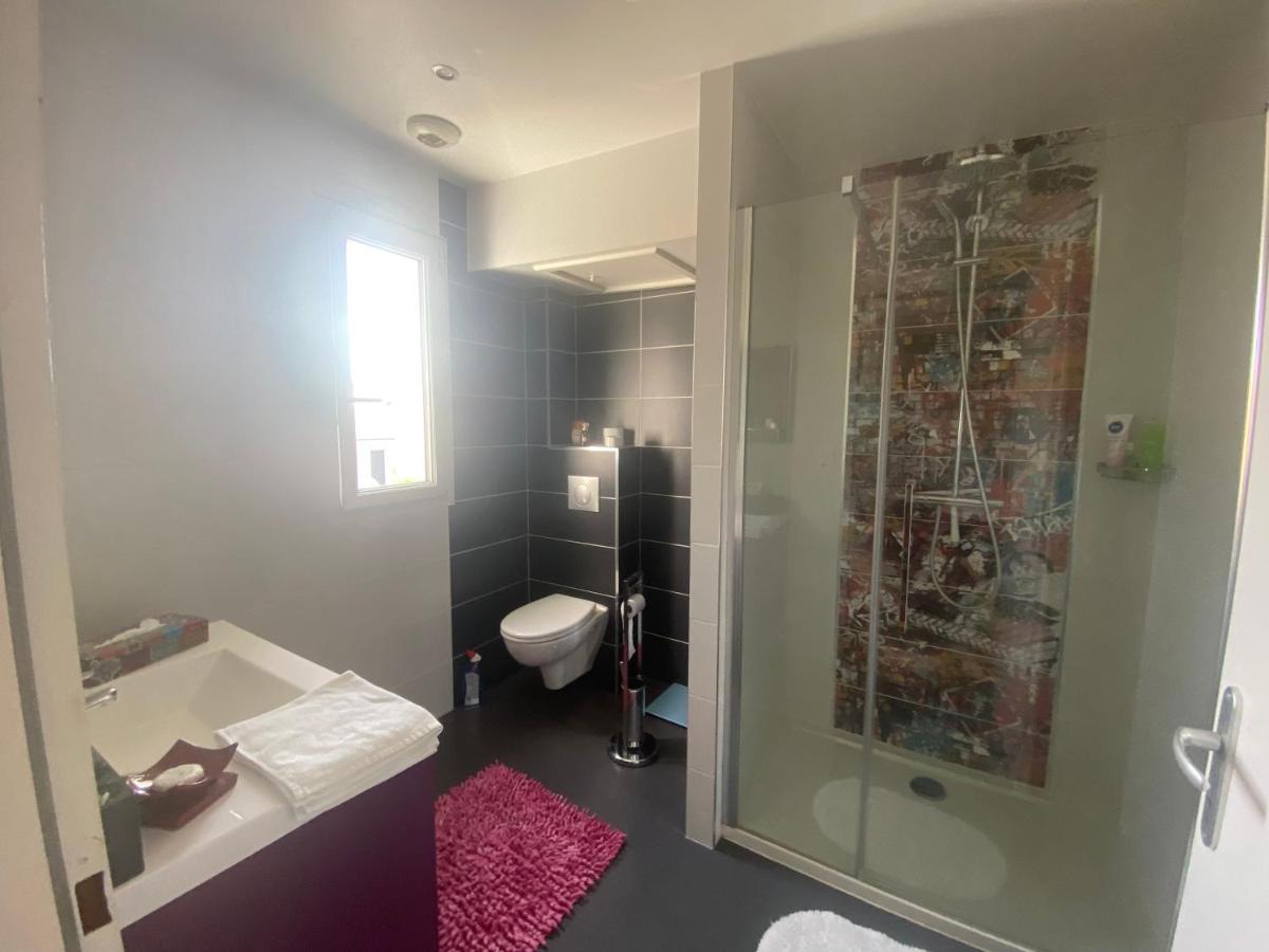 Chambre Avec Salle De Bain Privee Dans Maison Bourges Eksteriør bilde