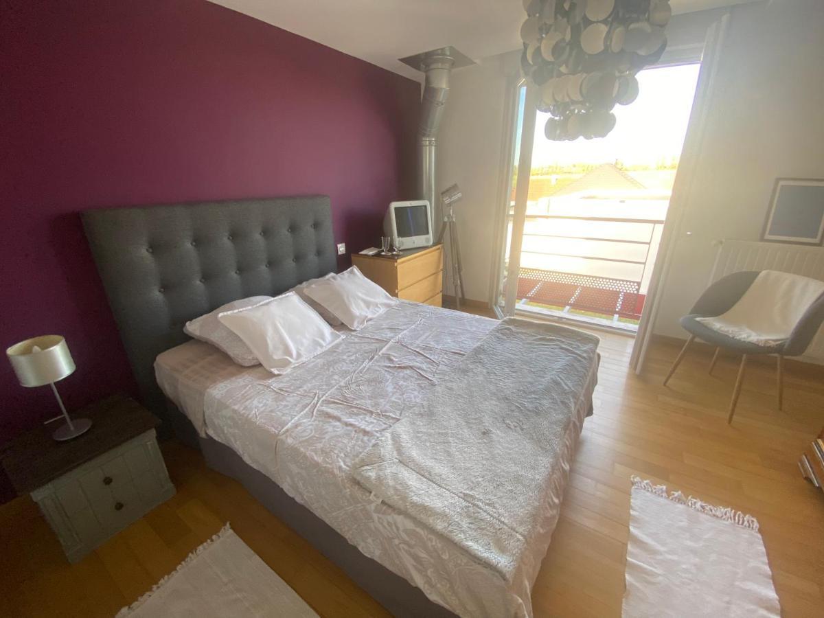 Chambre Avec Salle De Bain Privee Dans Maison Bourges Eksteriør bilde